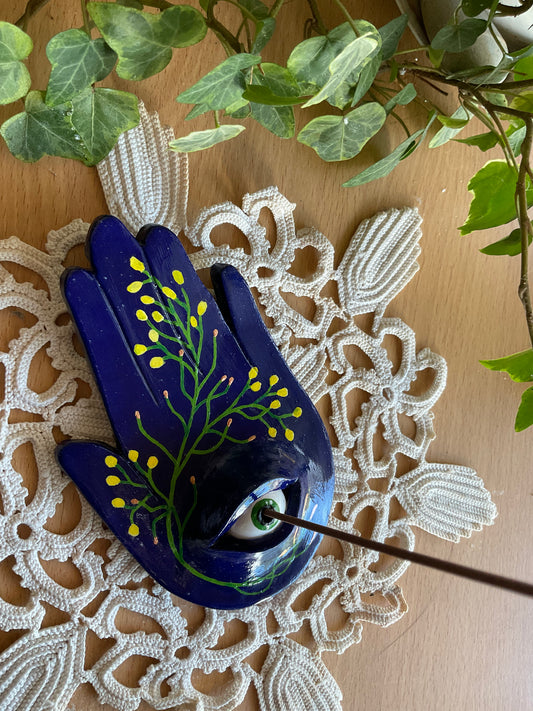 Main Mystique / VITALITÉ